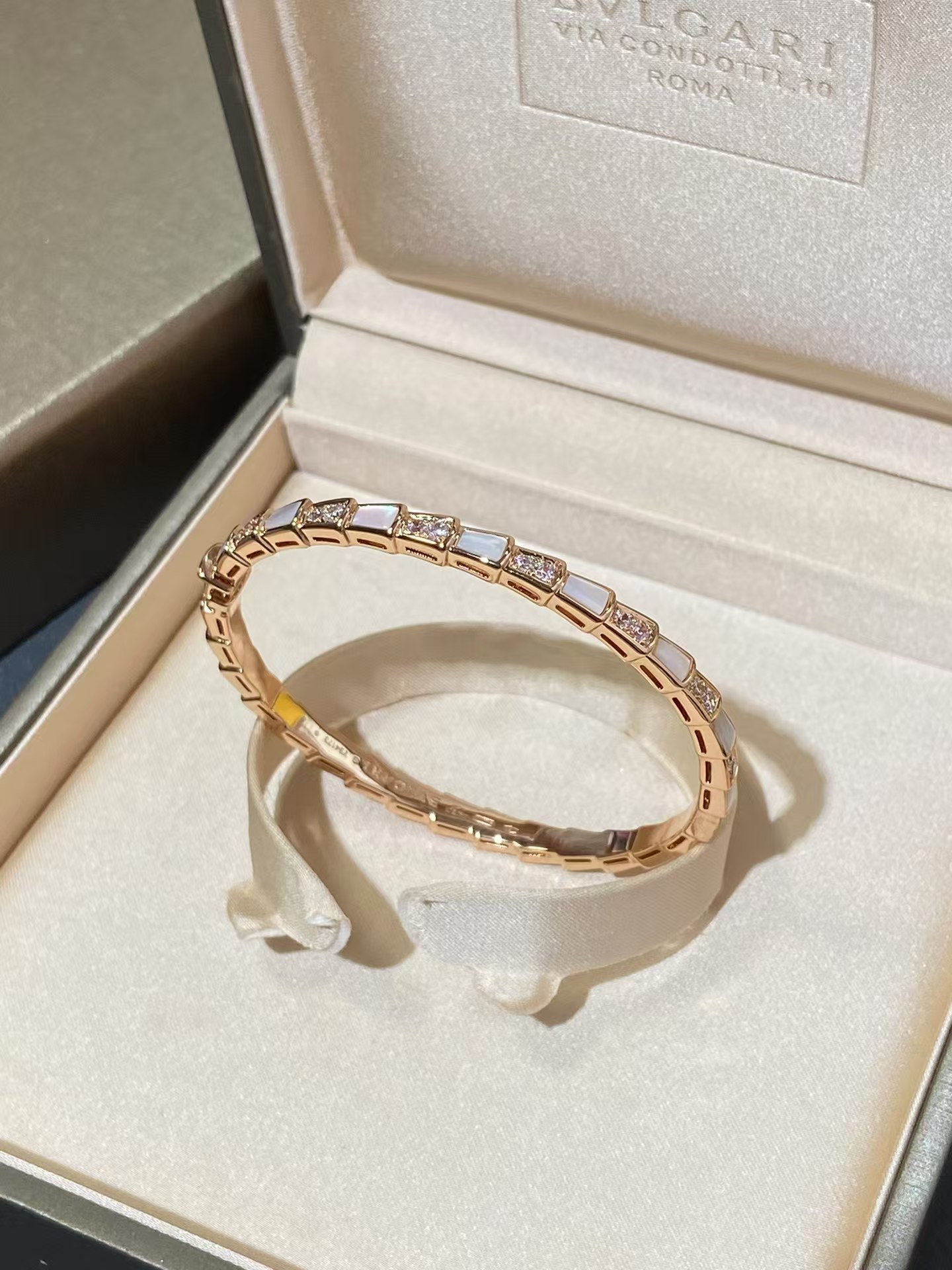 Bvlgari Serpenti Viper Bracelet Bangle in Rose Gold - Original Replica Club