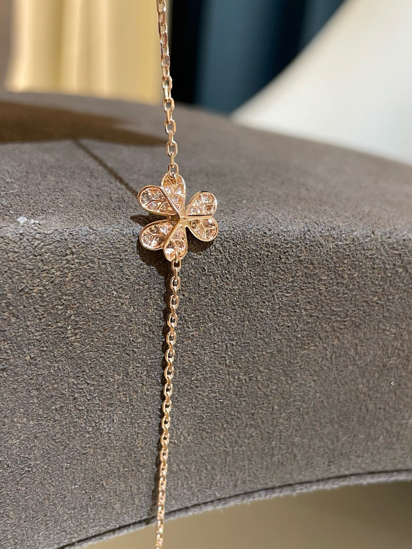 VCA Diamond Pave Frivole Flora Bracelet - Original Replica Club