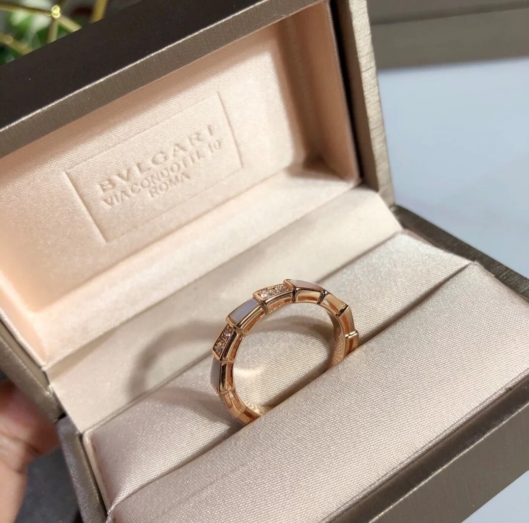Bvlgari Rose Gold White Mother of Pearl Serpenti Viper Ring - Original Replica Club