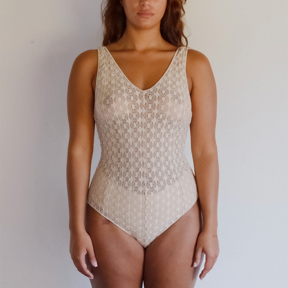 Baserange - Body Crescent - Dylan Beige