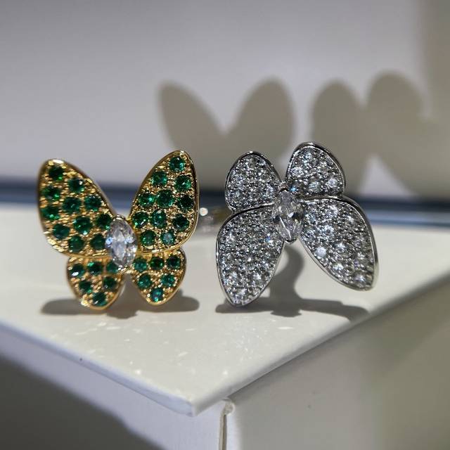 VCA Full Diamond Two Butterfly Between the Finger Ring - Original Replica Club