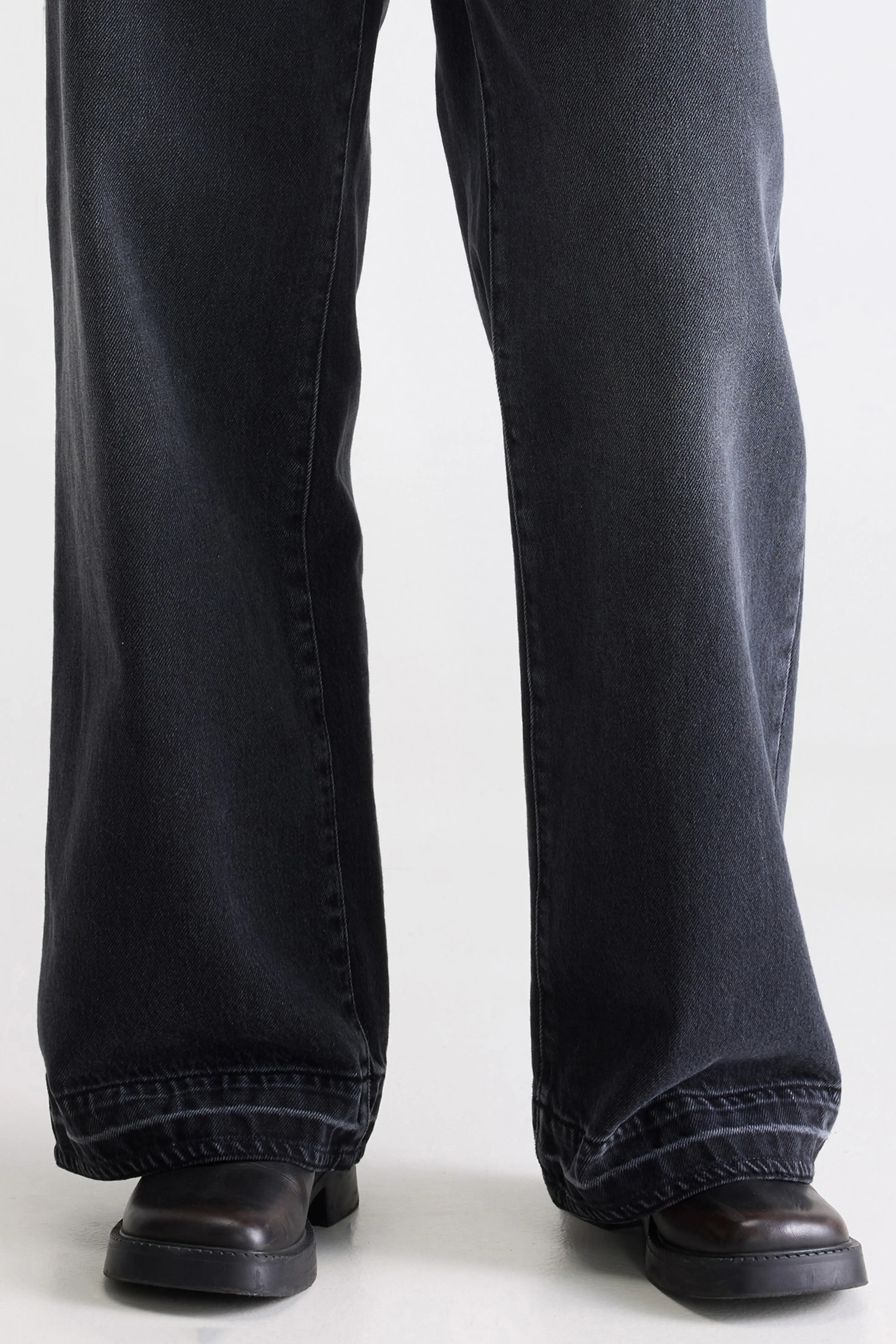 Bellerose Denim N. 64 - Wide used black jeans (252 / W / USED BLACK)