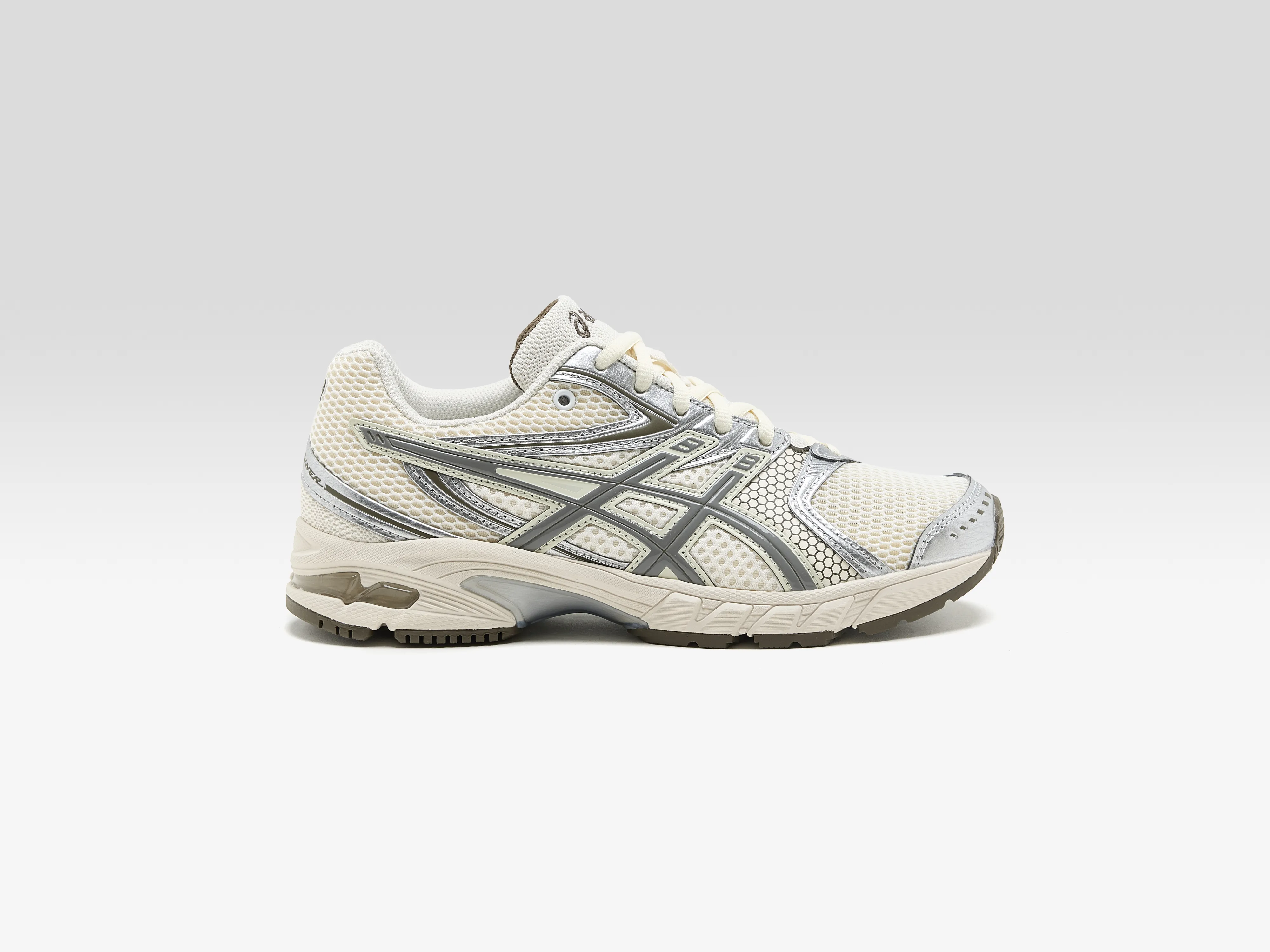 Bellerose Gel-DS Trainer 14 for Women  (261 / W / CREAM)