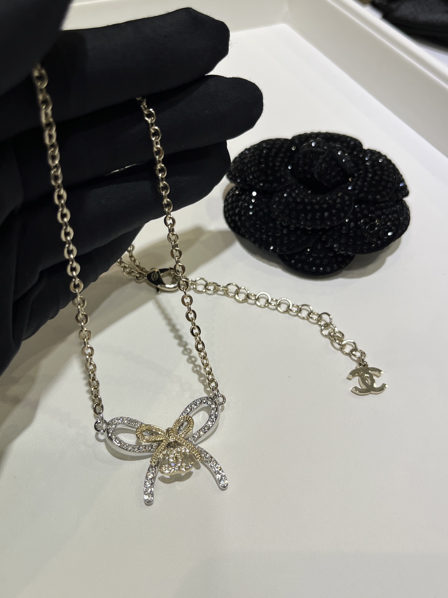 Chanel Color-blocked Full Rhinestones Bow Necklace - Original Replica Club