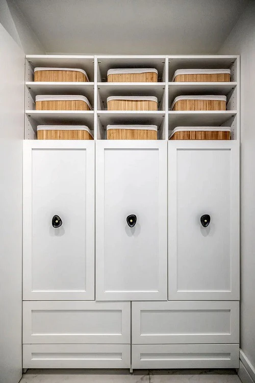 Oyster Knob - KTF Painting Interior Exterior
