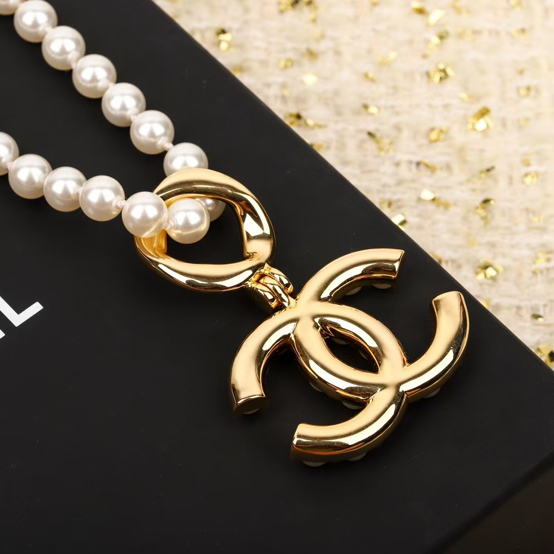 Chanel Diamond Pearl Paved Double C Pendant Pearl Necklace - Original Replica Club