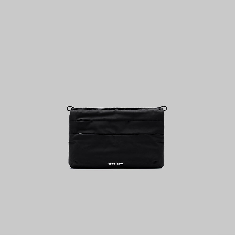 Topologie - Sacoche Plate - Noir Tech Sateen