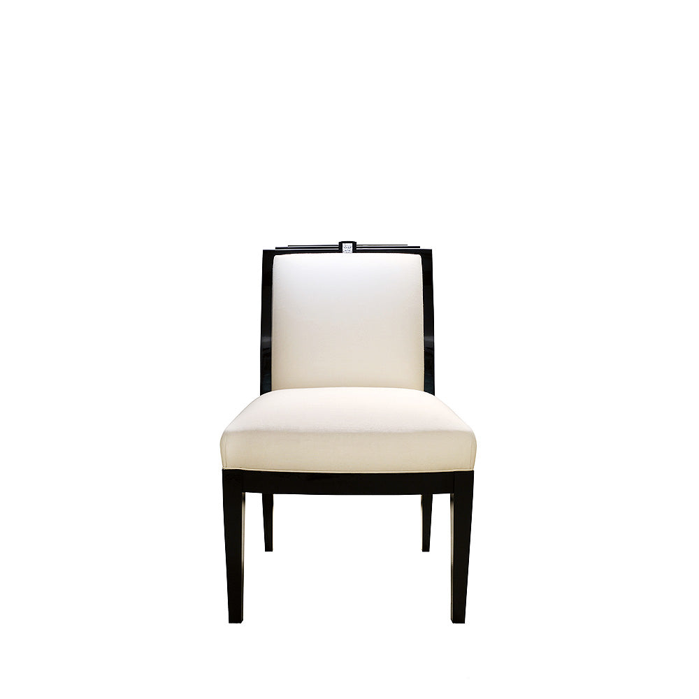 CHAISE CLASSIQUE MASQUE DE FEMME - CRISTAL INCOLORE, LAQUÉ NOIR ET SOIE IVOIRE, CHAISE SANS ACCOUDOIRS