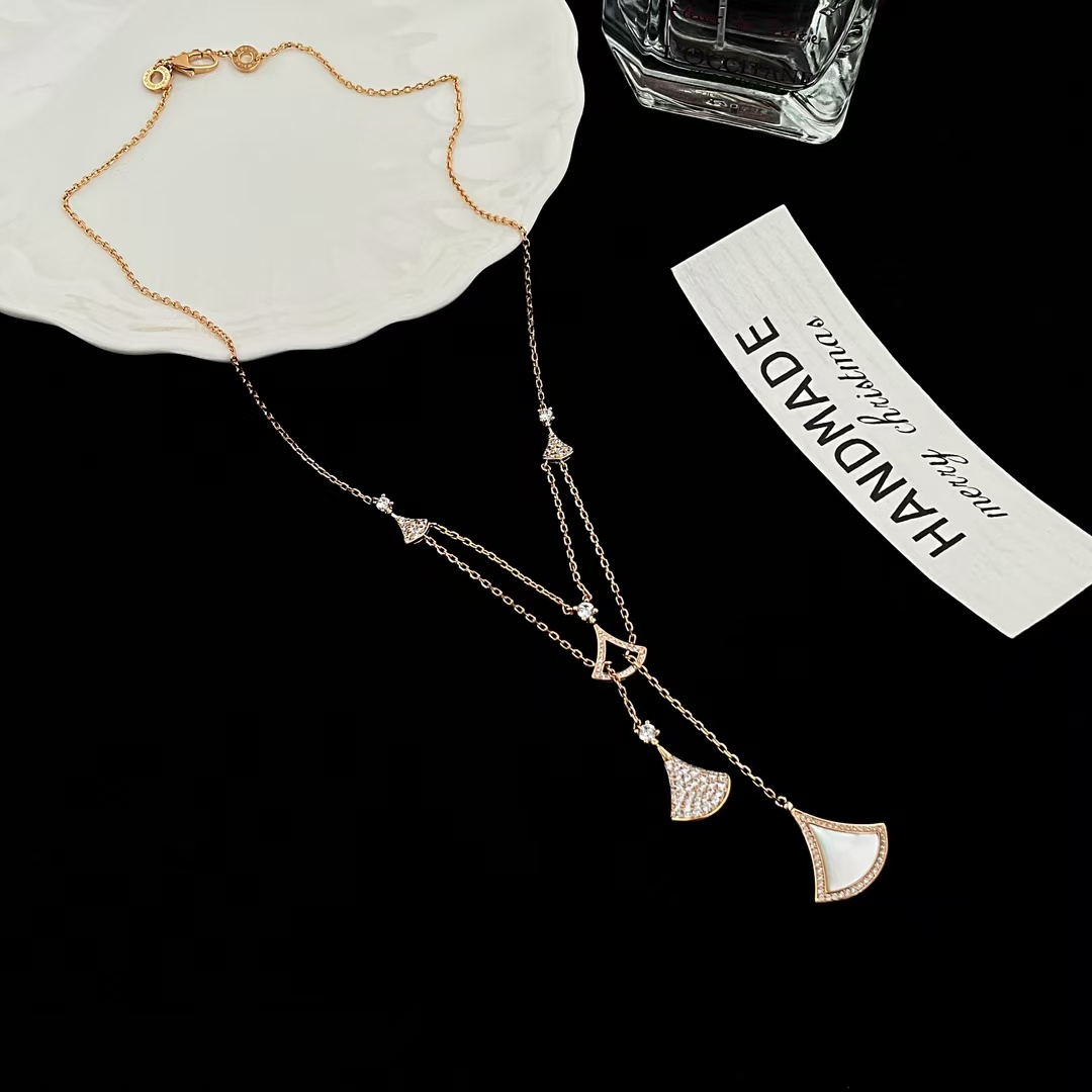 Bvlgari Divas' Dream Necklace - Original Replica Club