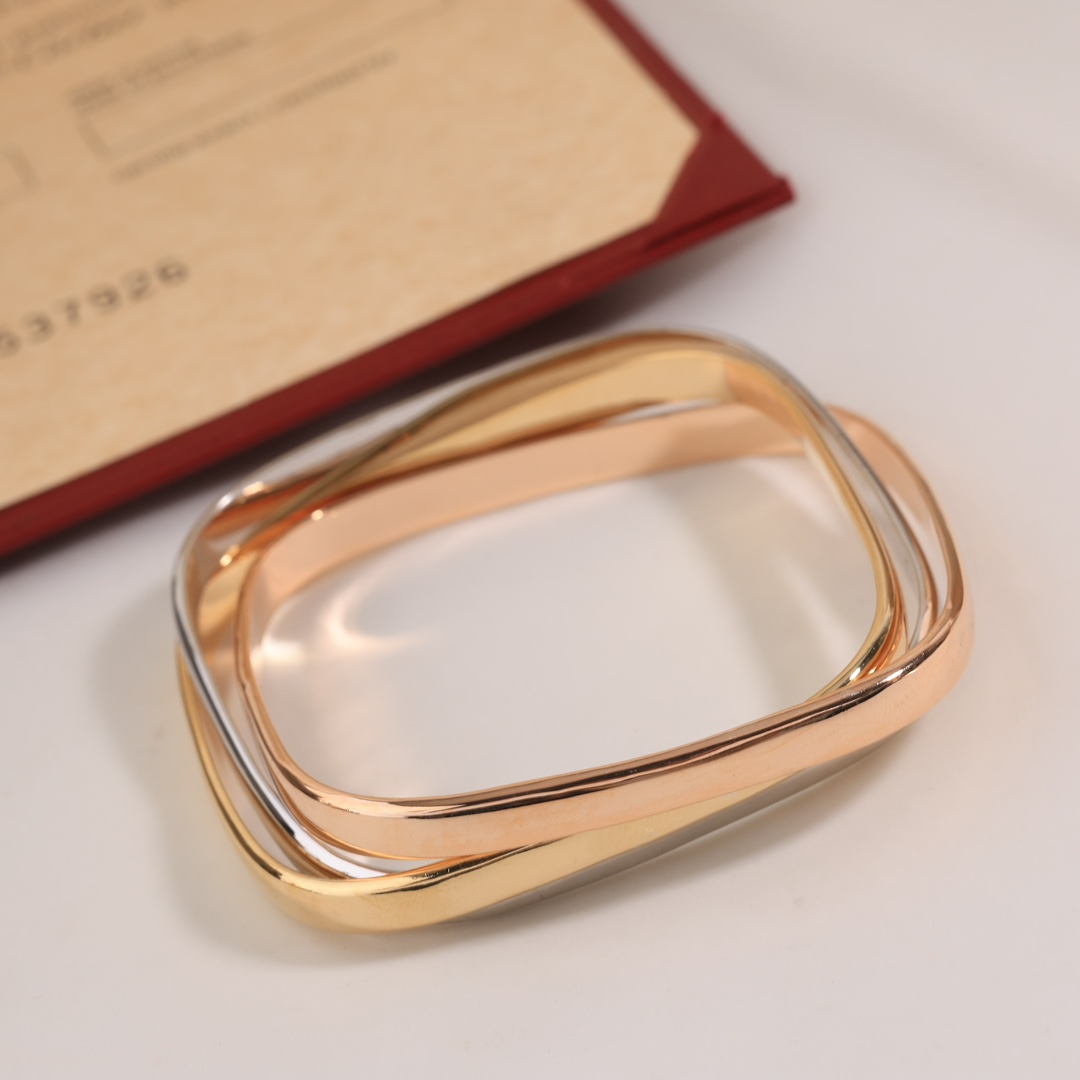 Cartier Trinity Bracelet, Cushion-shaped - Original Replica Club