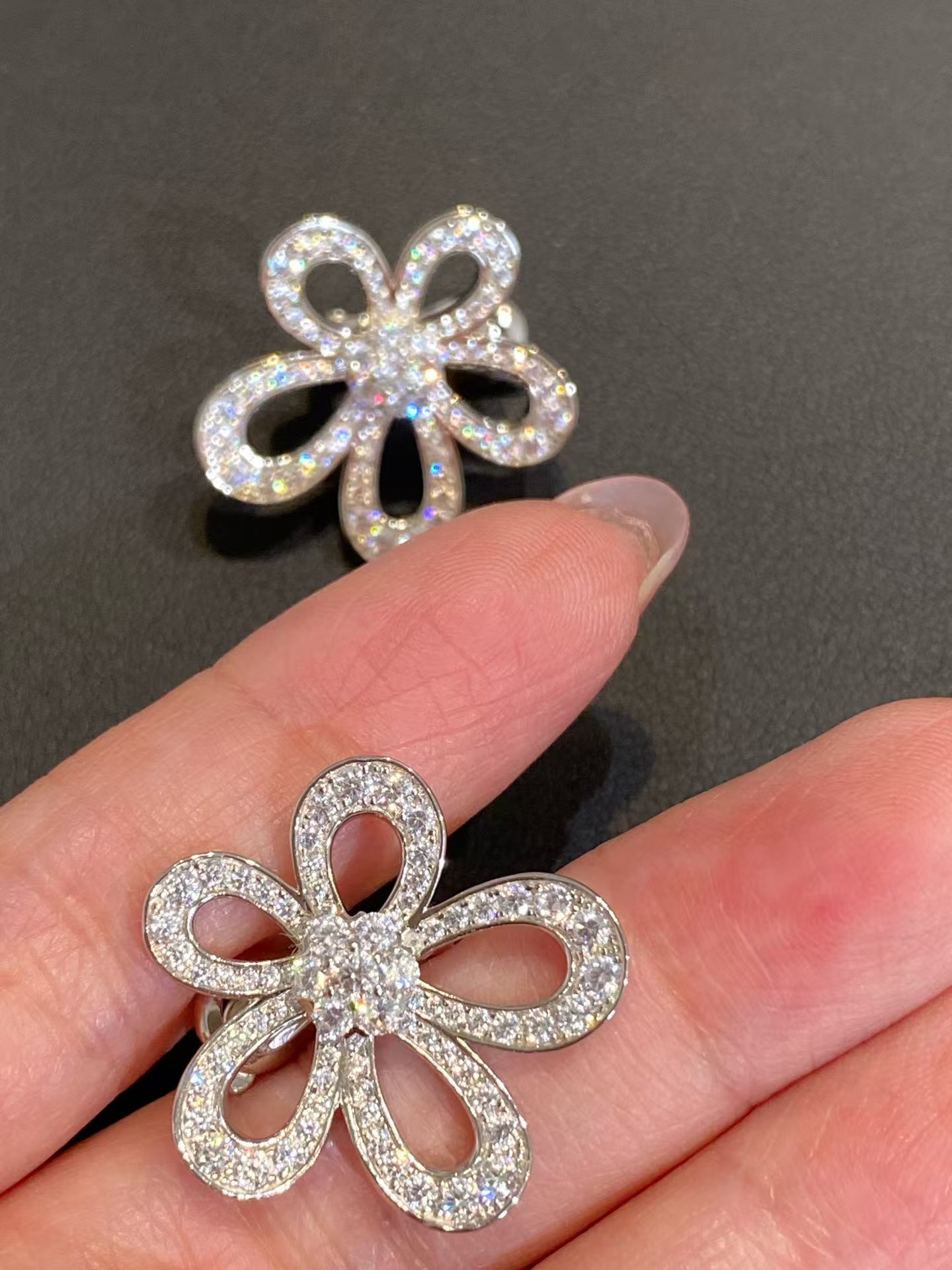 VCA Flowerlace Earrings - Original Replica Club
