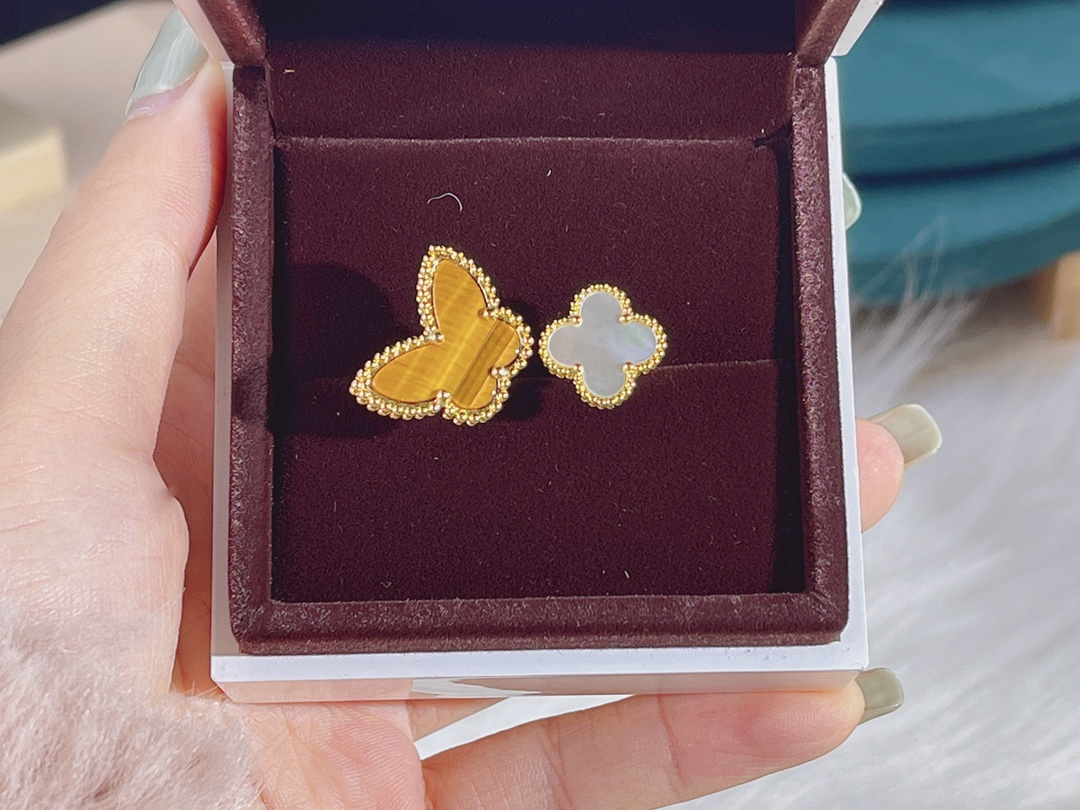 VCA Lucky Alhambra Between the Finger Ring - Original Replica Club