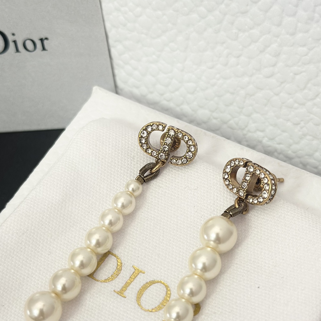 Dior Asymmetric Tassel Pearl Earrings - Original Replica Club