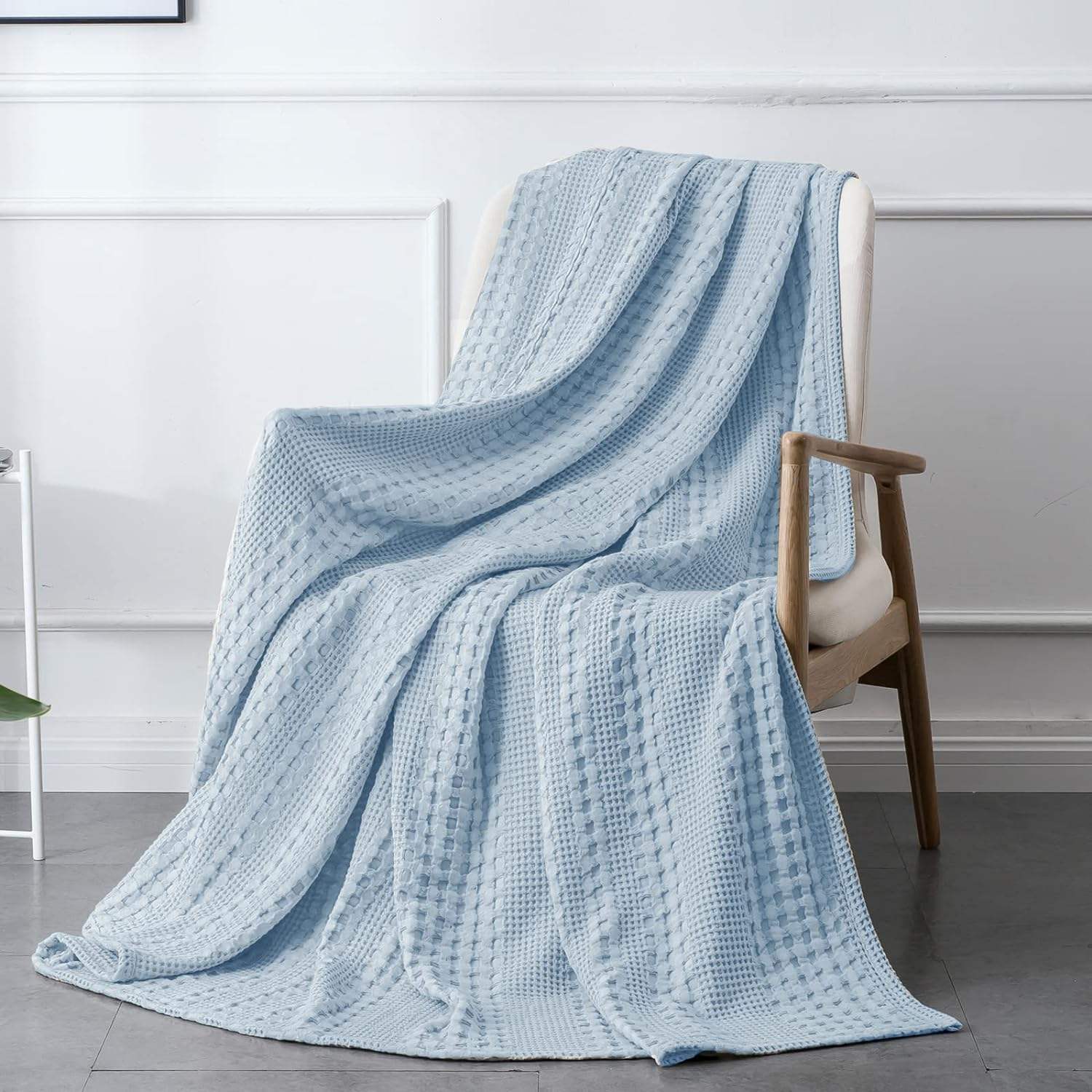 100% Cotton Waffle Knitted Throw Blanket Solid Color Eco-Friendly Summer Waffle Blanket for Cozy Evenings & Home