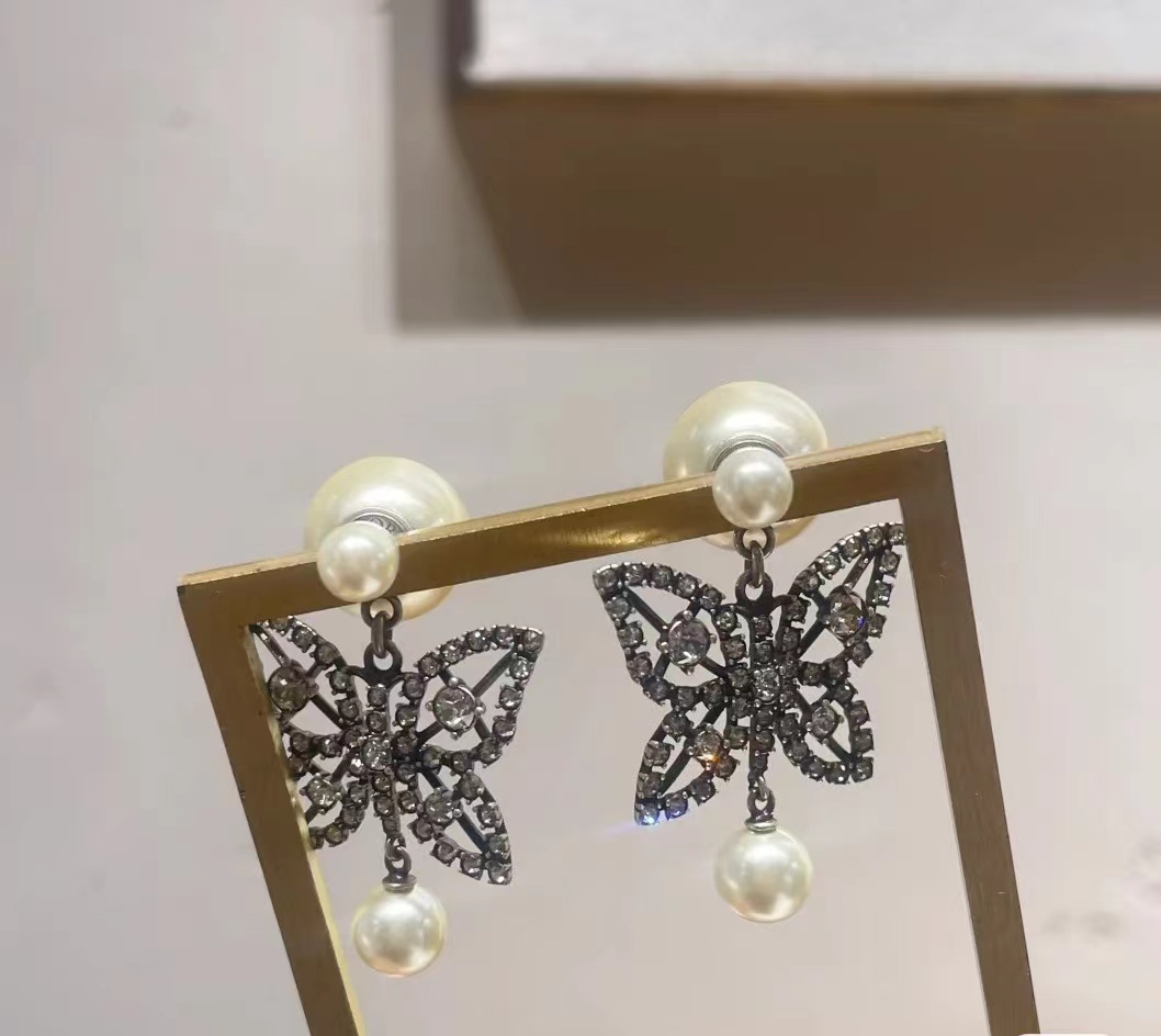 Dior Butterfly Pearl Drop Earrings - Original Replica Club