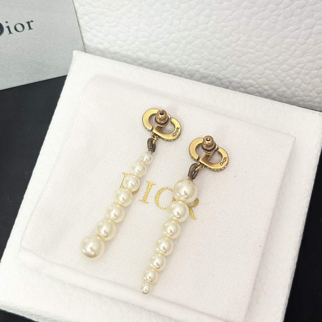 Dior Asymmetric Tassel Pearl Earrings - Original Replica Club