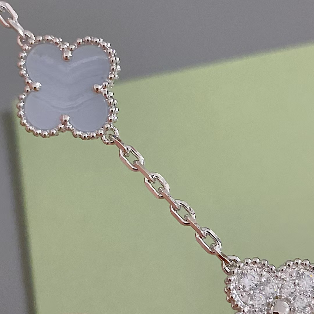 VCA Diamond and Chalcedony Vintage Alhambra Bracelet 5 Motifs - Original Replica Club