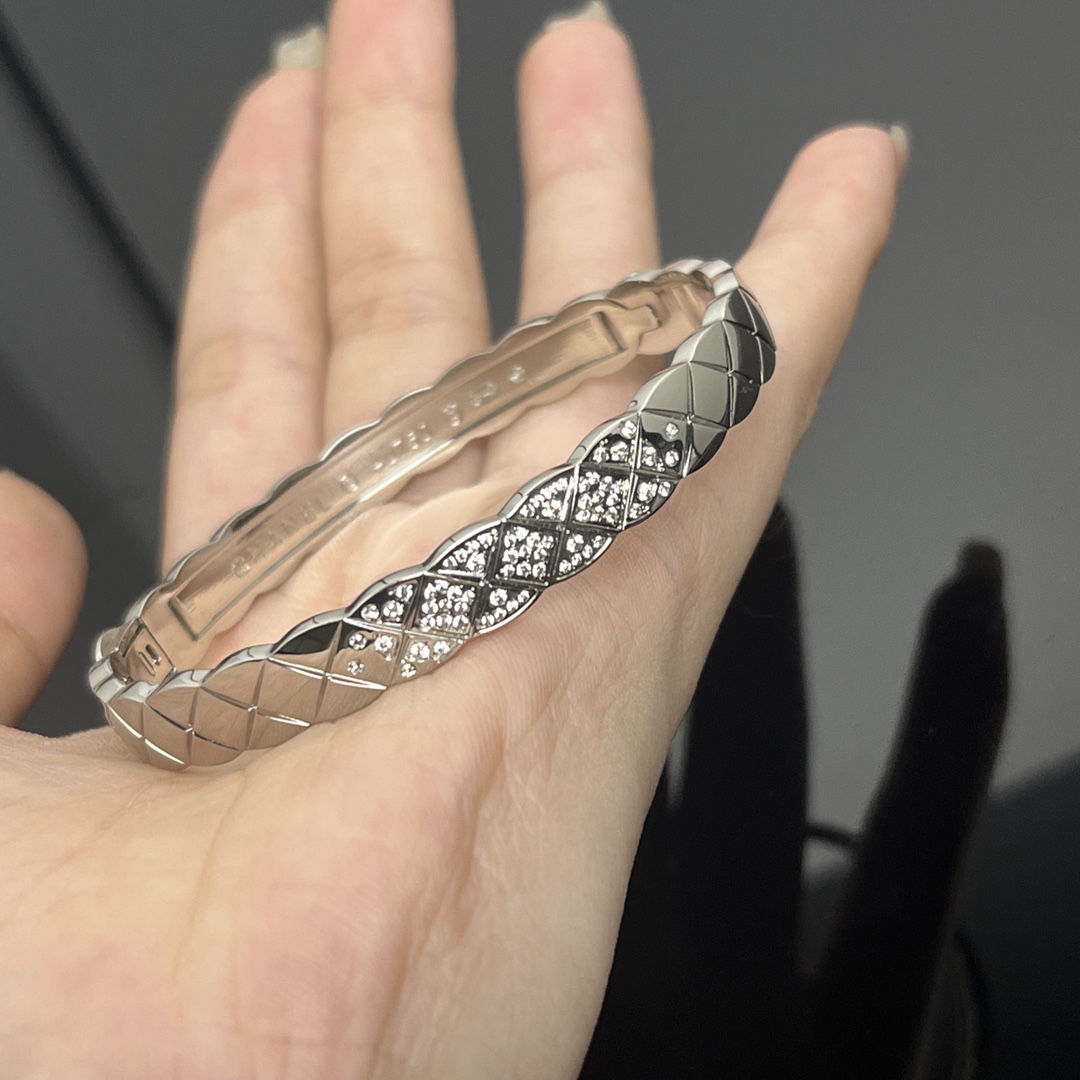 Chanel Coco Crush Bangle Bracelet - Original Replica Club
