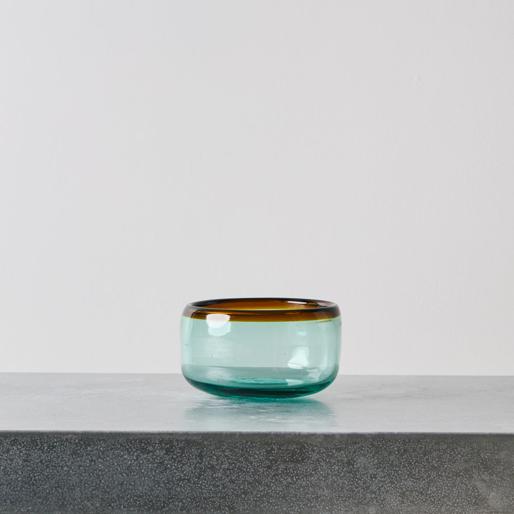 Bol transparent avec ligne ambre