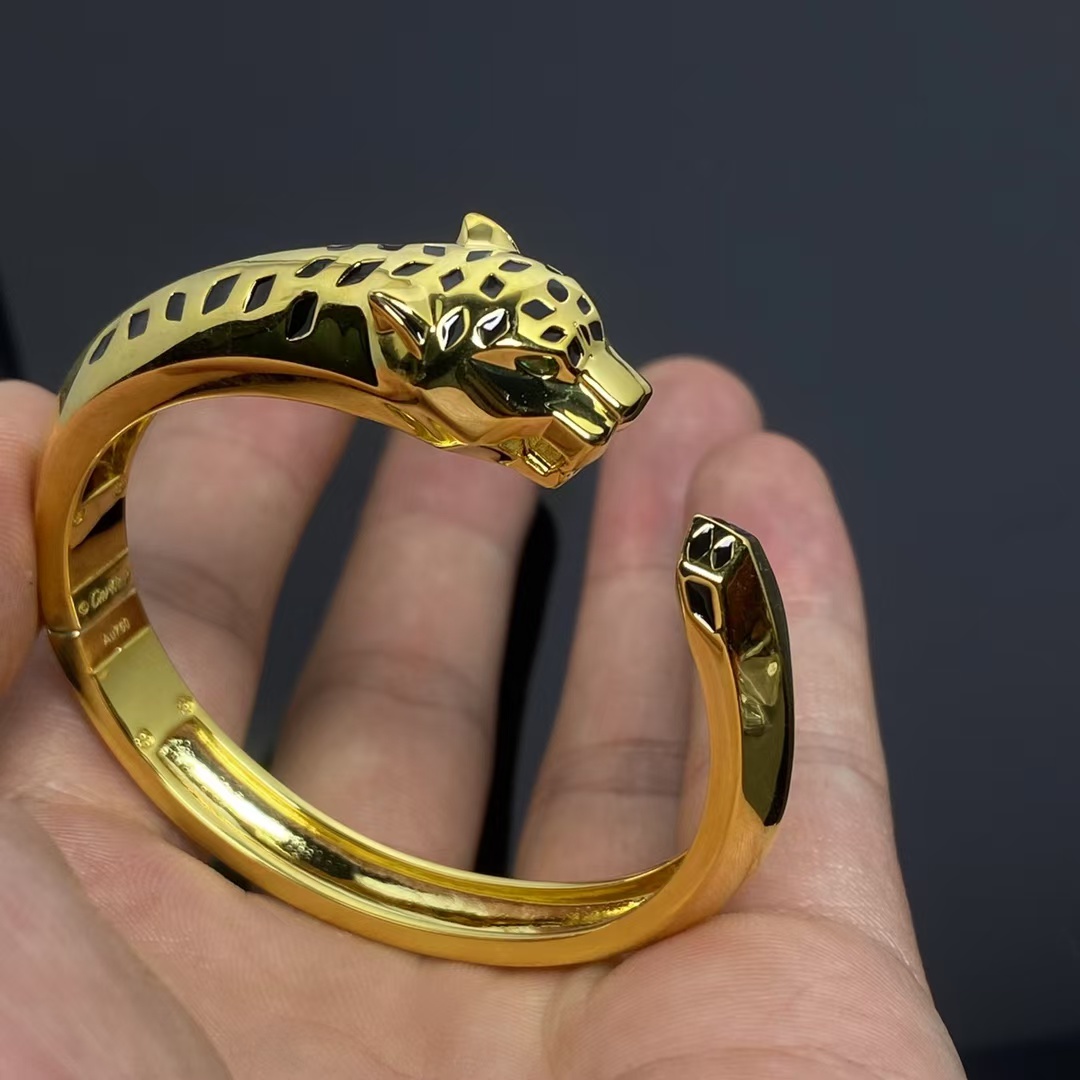 Cartier Leopard Head Panthère de Bracelet Bangle - Original Replica Club