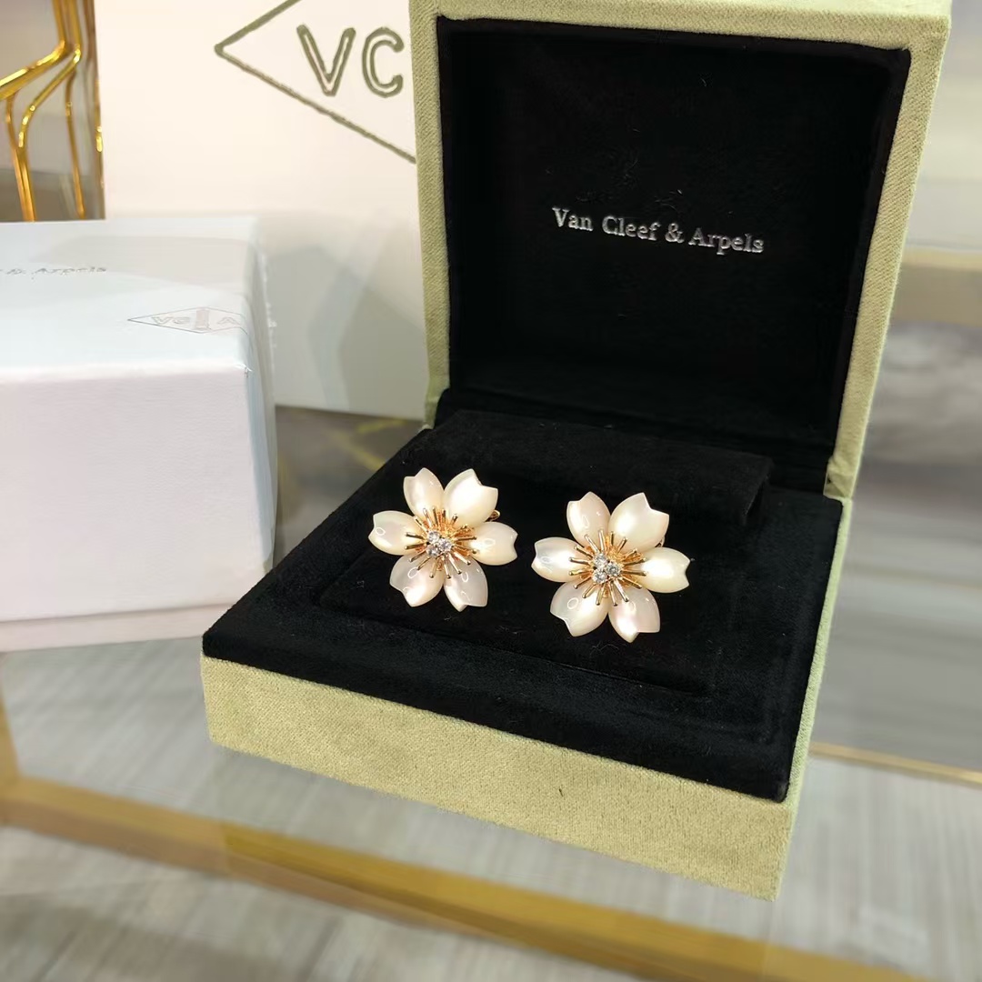 VCA Rose de Noël Christmas Earrings - Original Replica Club