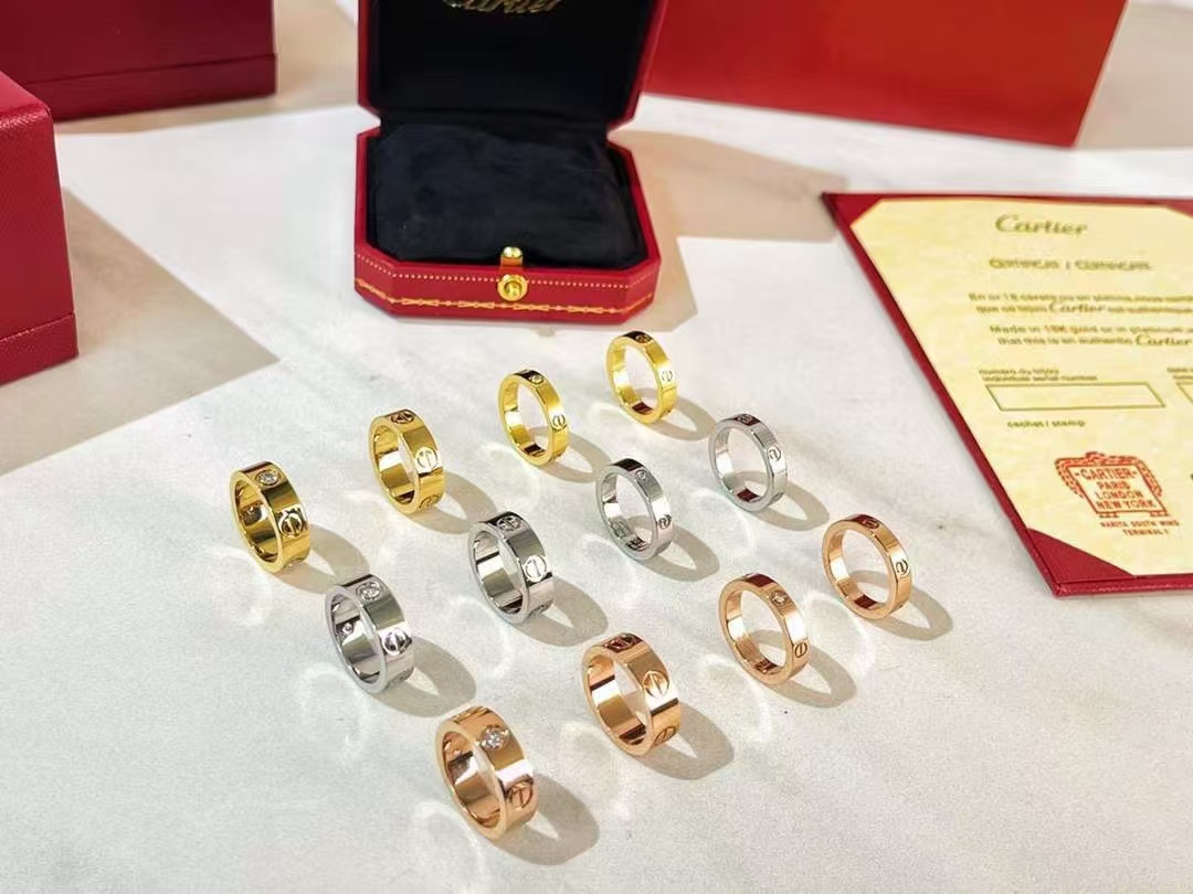 Cartier LOVE LEVE Ring - Original Replica Club