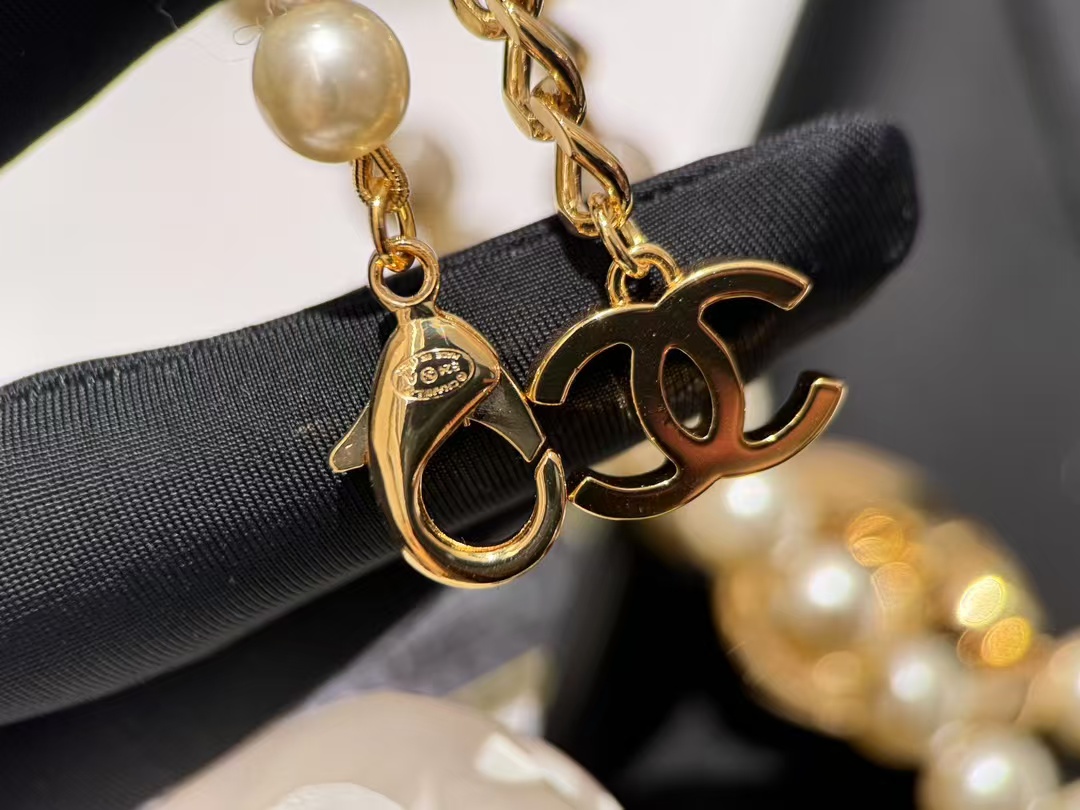 Chanel Round Double C Pendant Pearl Choker Necklace - Original Replica Club