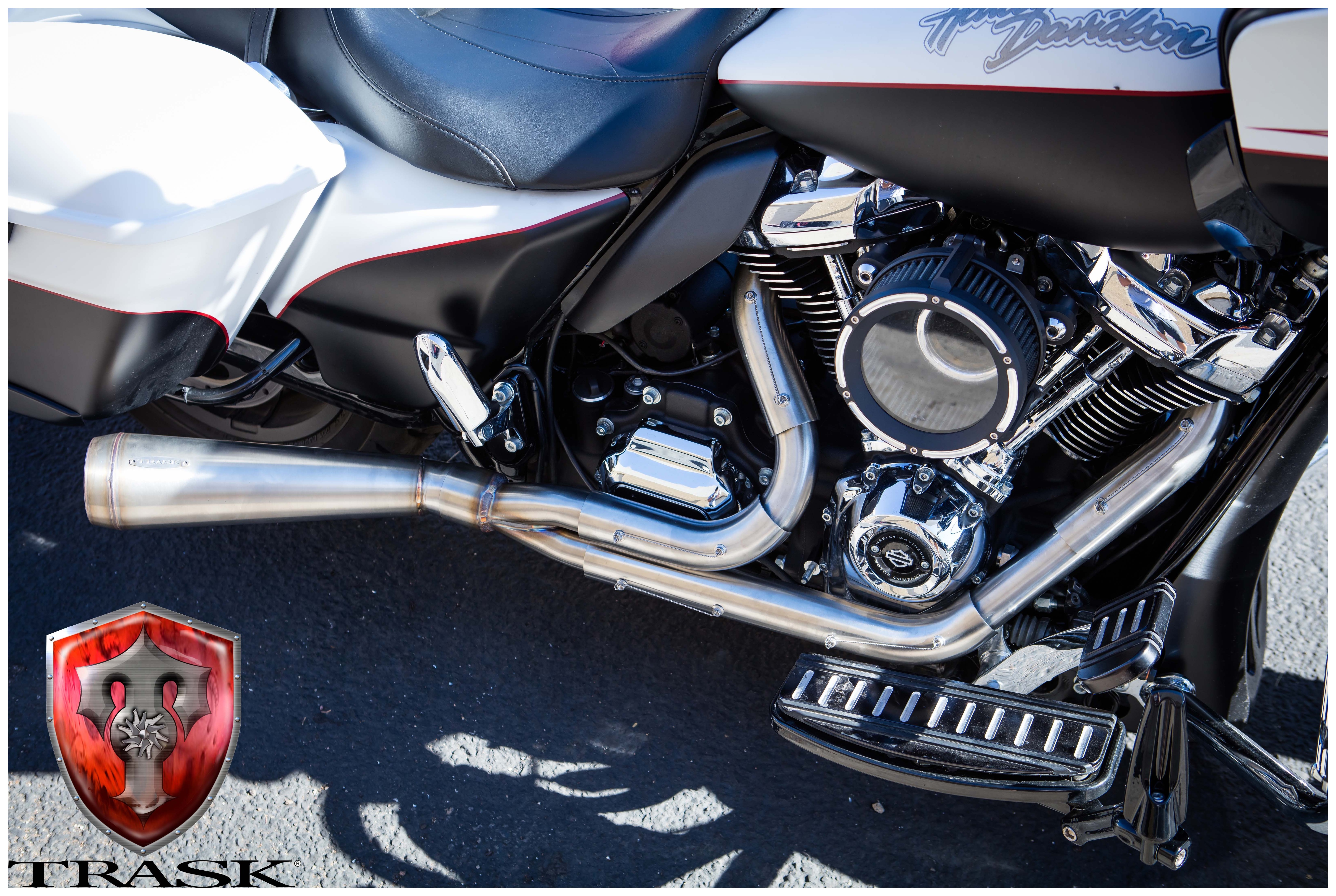 SportsBikeShop Trask Assault 2-Into-1 Exhaust For Harley