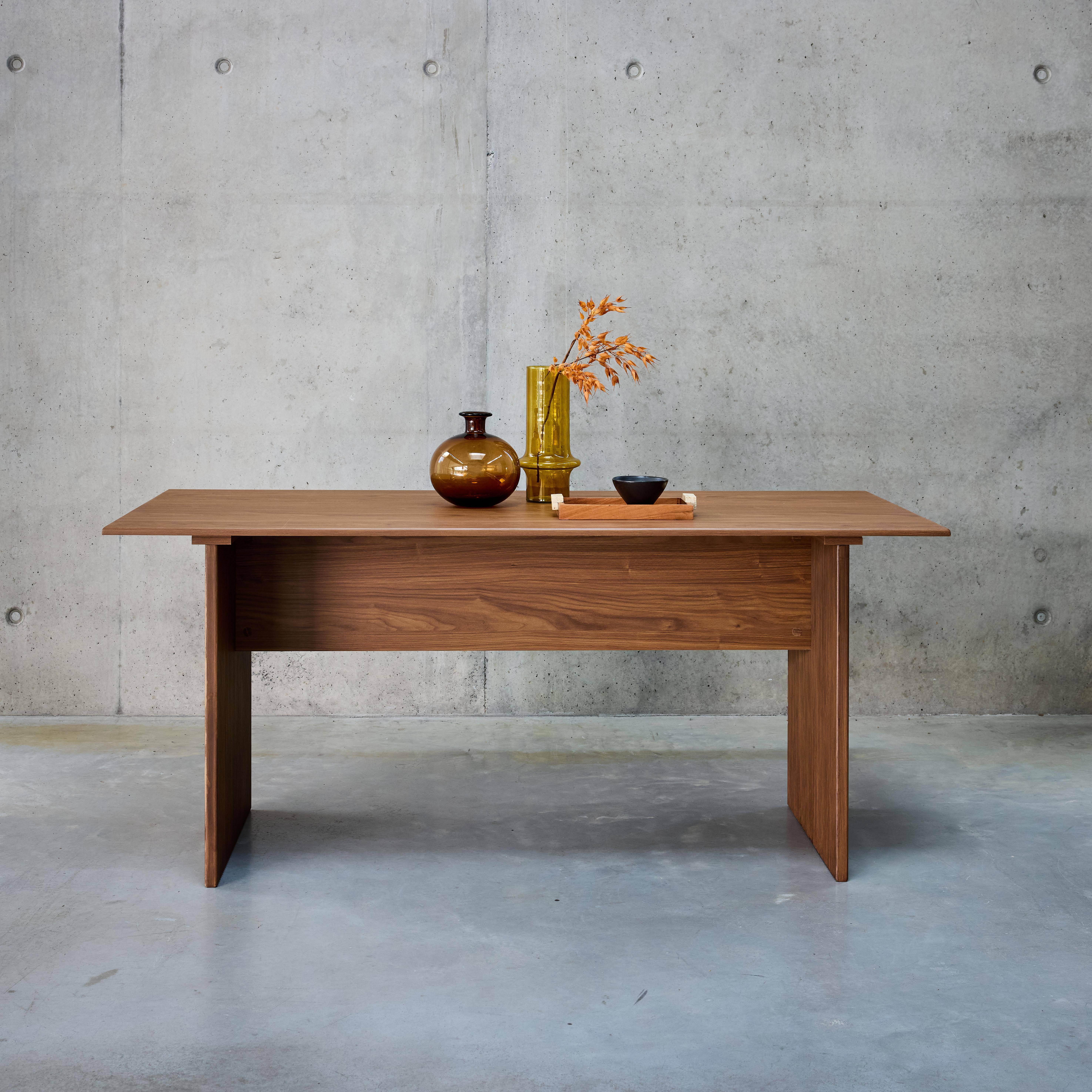 Faro - Mesa de comedor rectangular con efecto madera de 4-6 plazas, 170cm