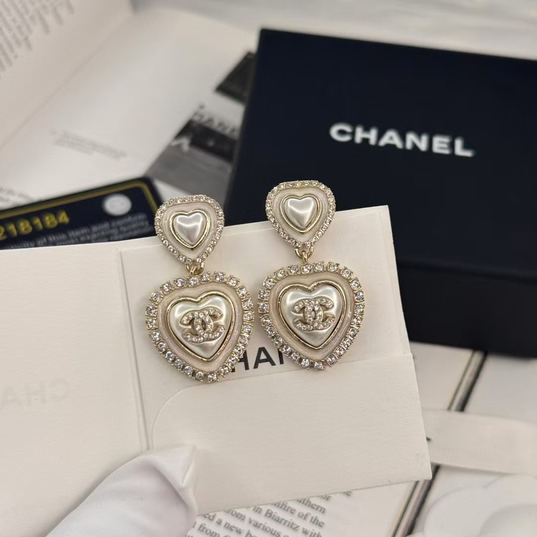 Chanel Two Heart Dangle Pearl Earrings - Original Replica Club