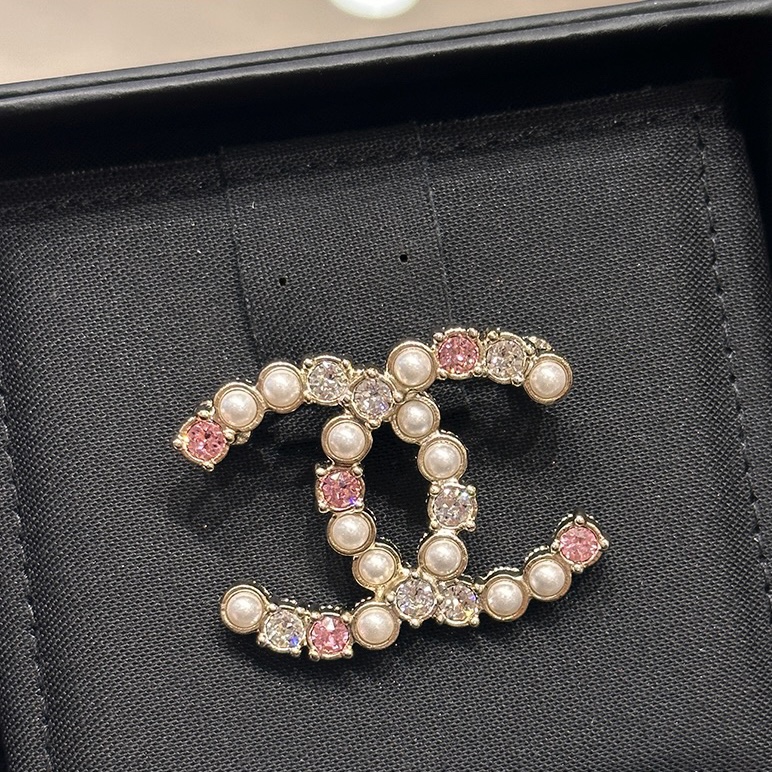 Chanel Elegant Pink Diamond Coco Brooch - Original Replica Club