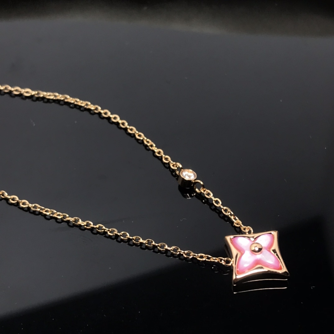 Louis Vuitton Pink Mother of Pearl Star Pendant Necklace in Rose Gold - Original Replica Club