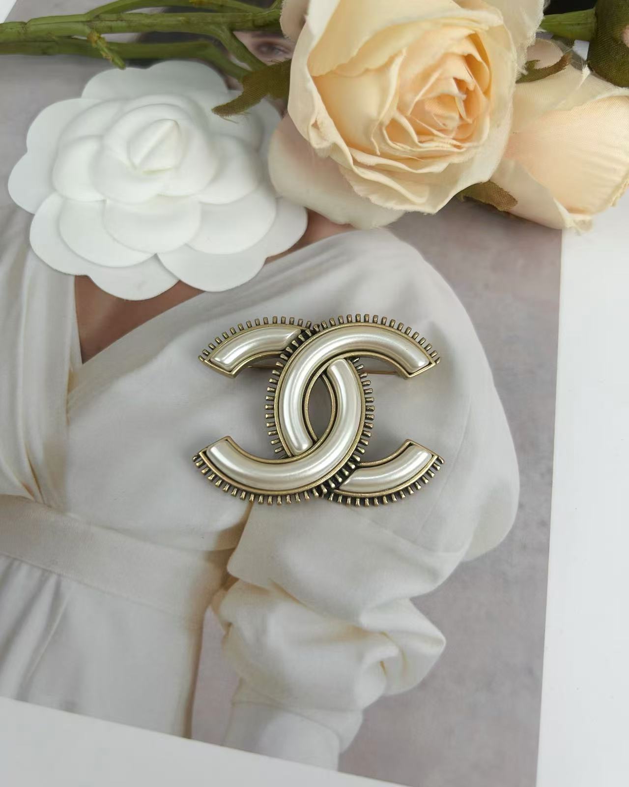 Chanel Vintage White CC Brooch - Original Replica Club