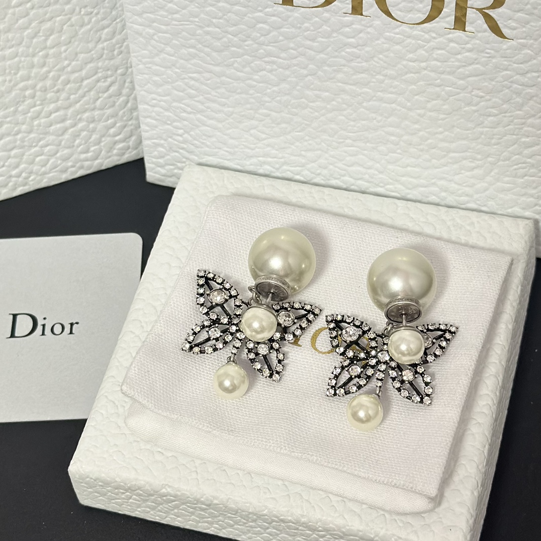Dior Butterfly Pearl Drop Earrings - Original Replica Club