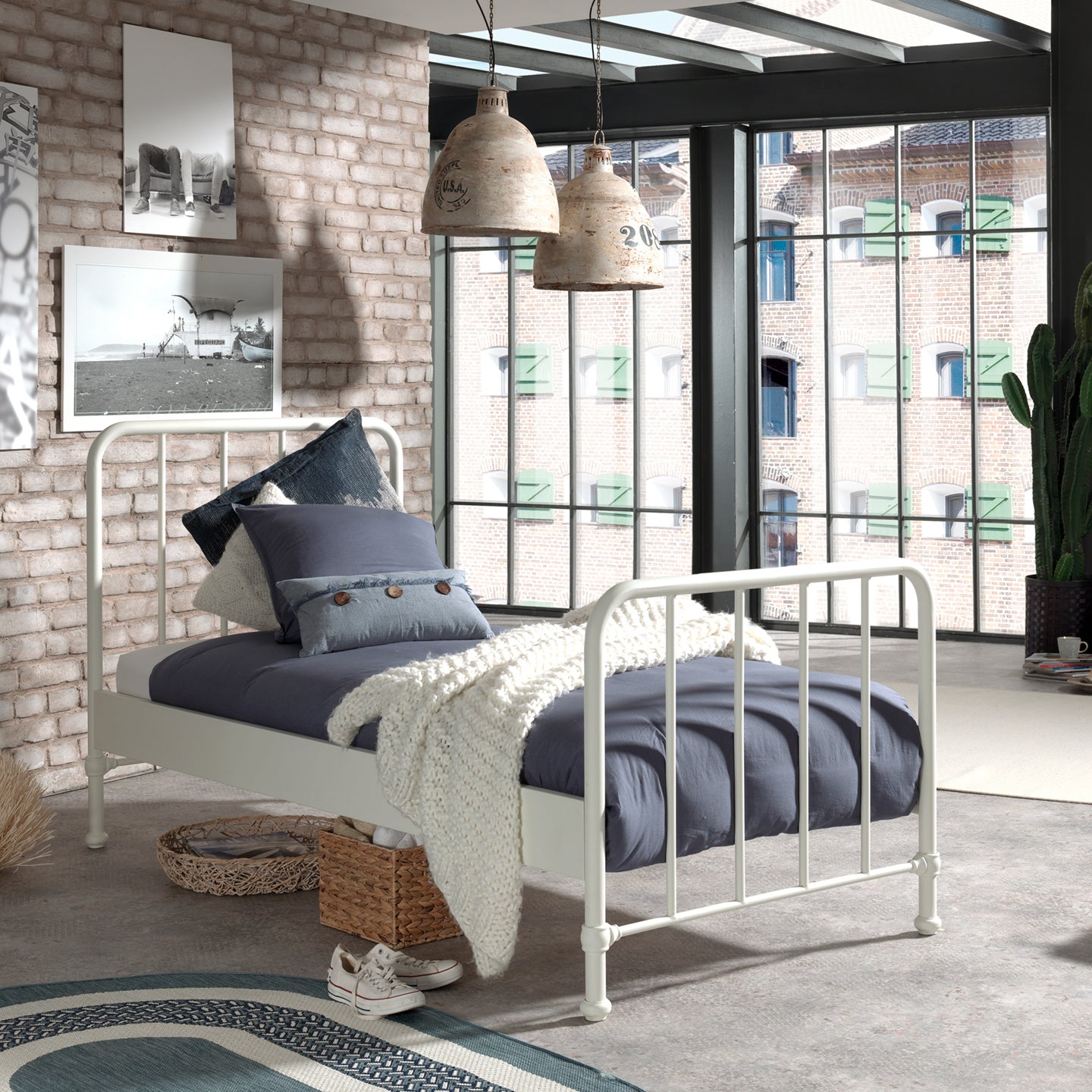 Vipack Bronxx Eenpersoonsbed 90 x 200 cm - Wit