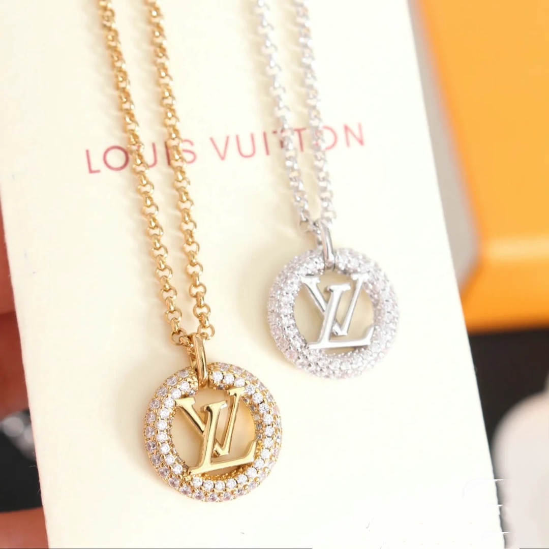 Louis Vuitton Diamond Wrap Round Hollow LV Necklace - Original Replica Club