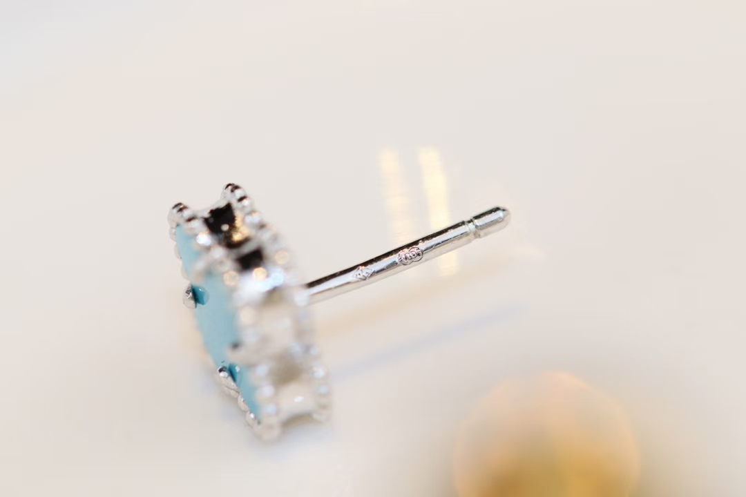 VCA Sweet Alhambra Earstuds Earring - Mini - Original Replica Club