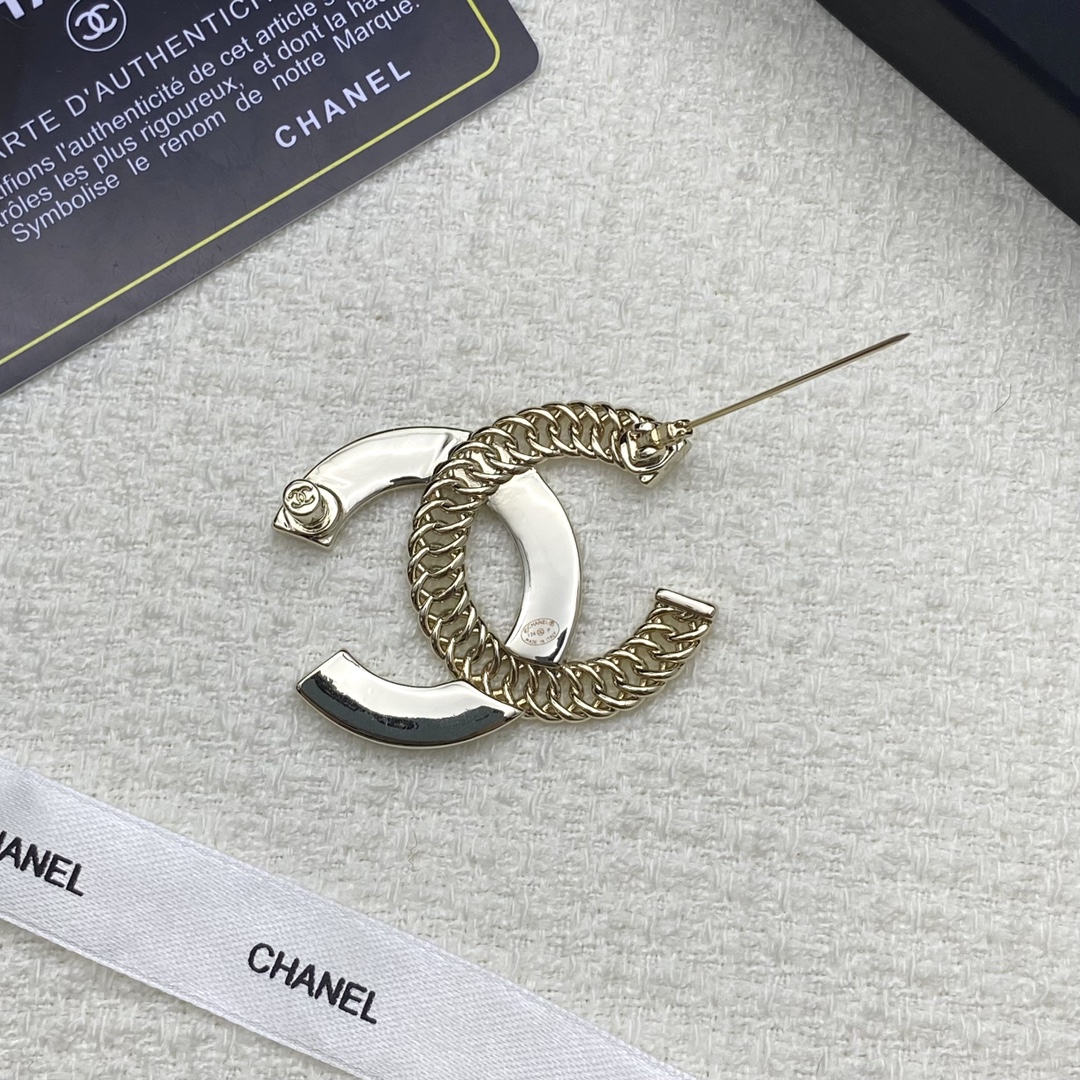 Chanel Light Gold Twist Monogram CC Brooch - Original Replica Club