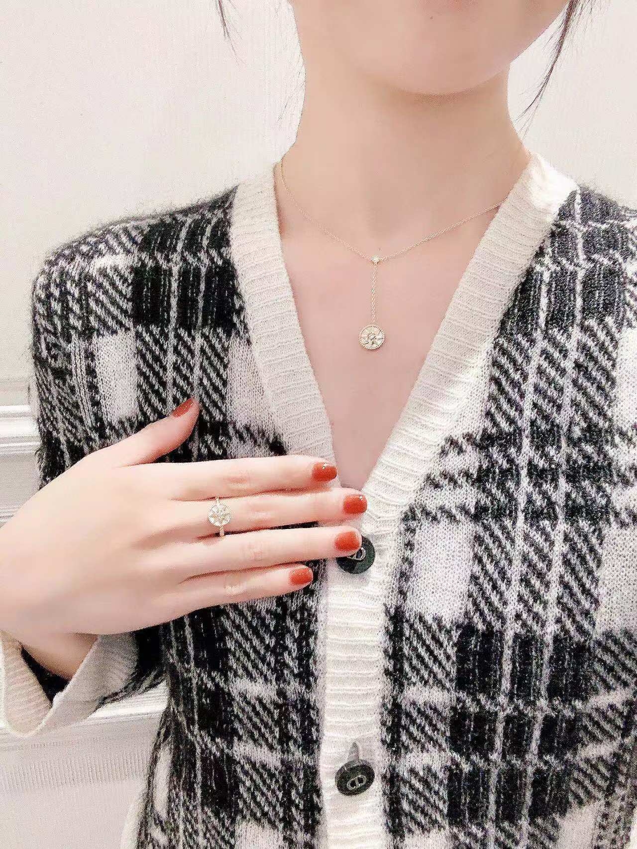 Dior Rose Des Vents Compass Pendant Y Necklace - Original Replica Club
