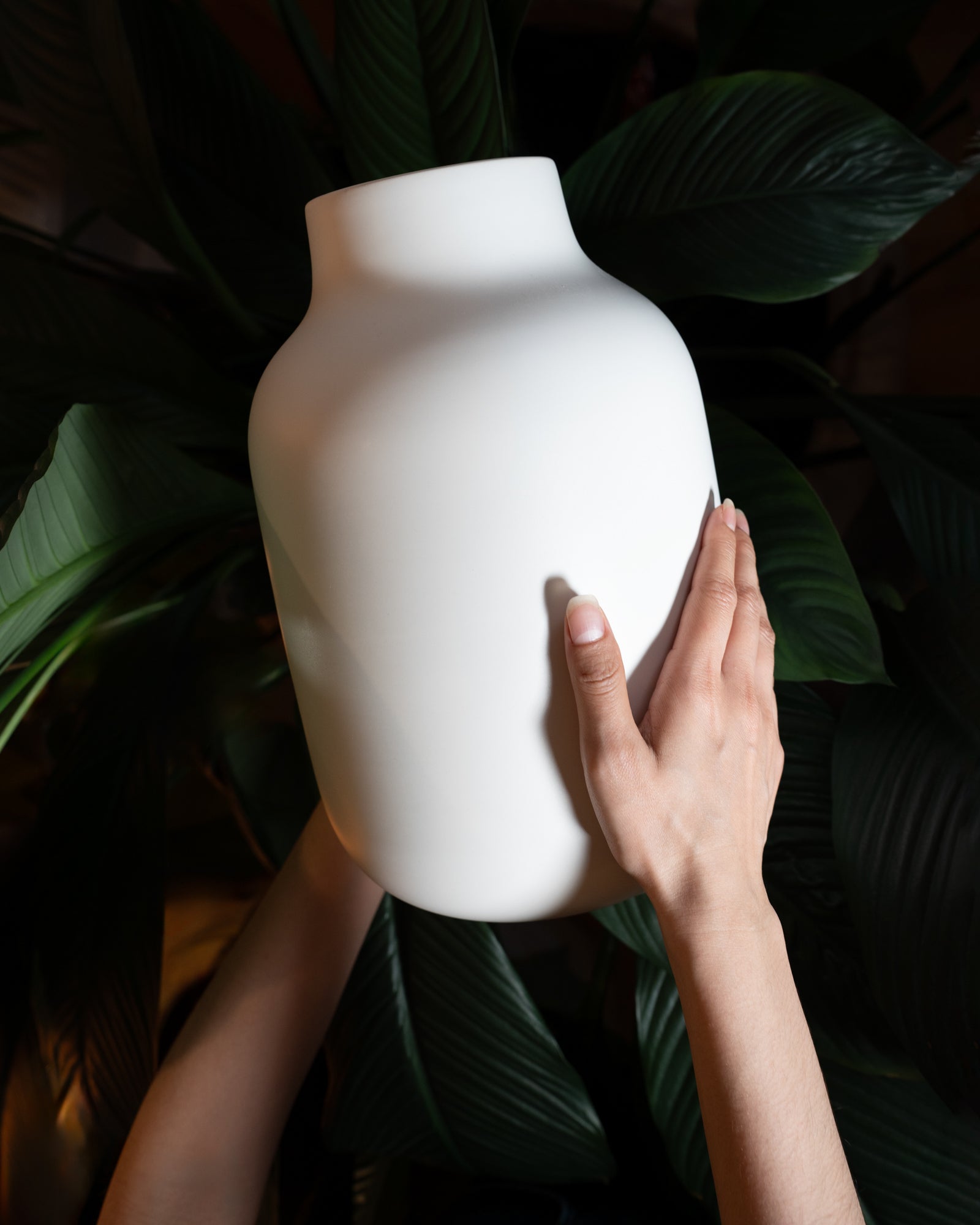 Nuno Vase L matt sand