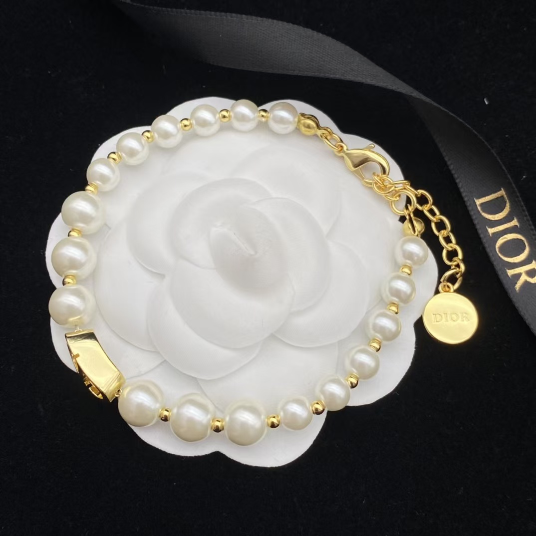 Dior Classic Pearl Bracelet - Original Replica Club