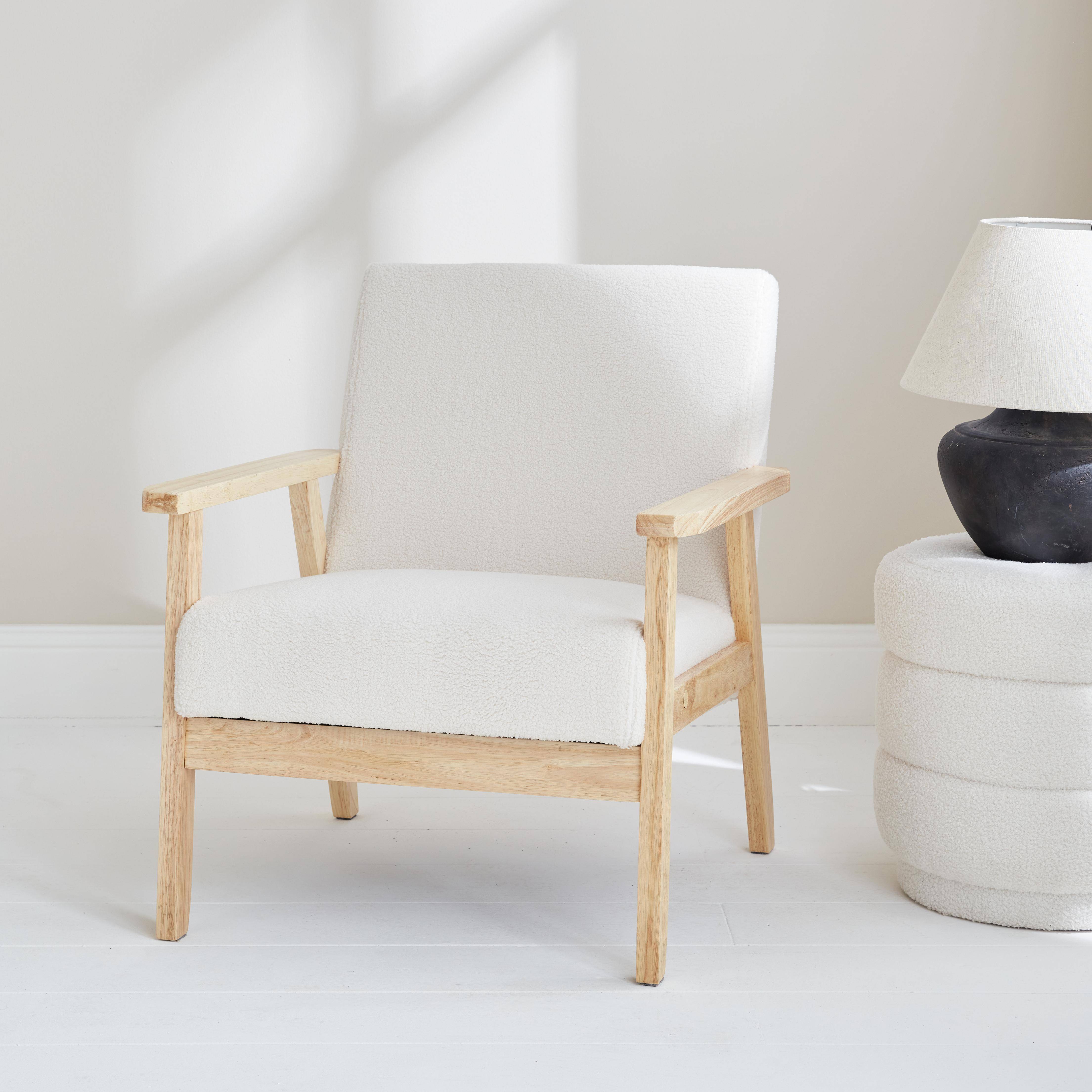 Isak borreguito - Sillón escandinavo de borreguito y madera de hevea