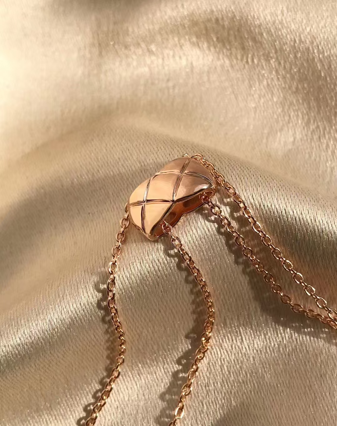 Chanel Coco Crush Rose Gold Necklace - Original Replica Club