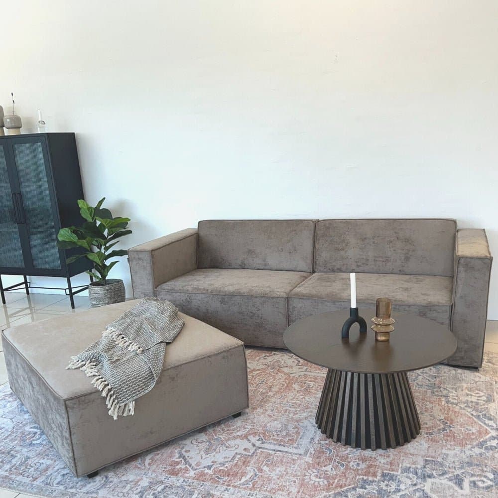 Sofá beige con puf incluido – 230 cm h8n21ps26