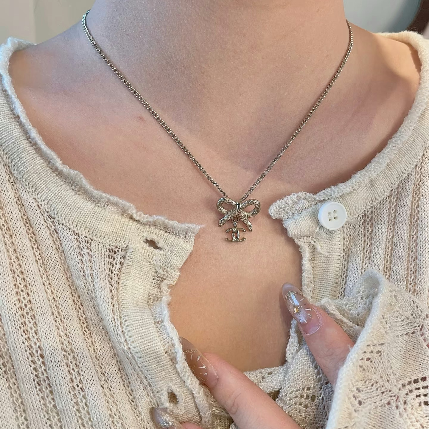 Chanel Simple Bowknot CC Pendant Necklace Minimalist - Original Replica Club