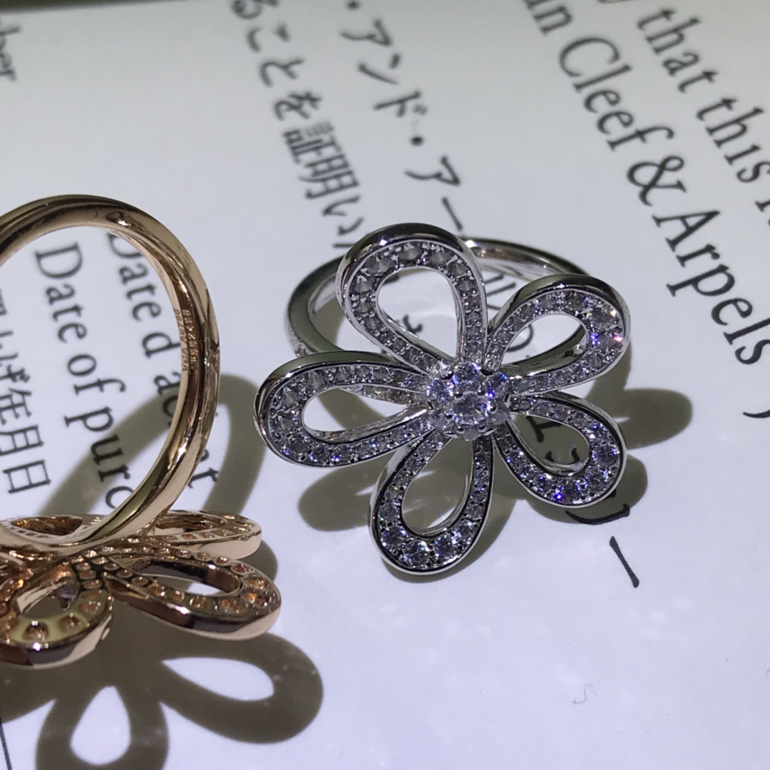 VCA Flowerlace Ring - Original Replica Club