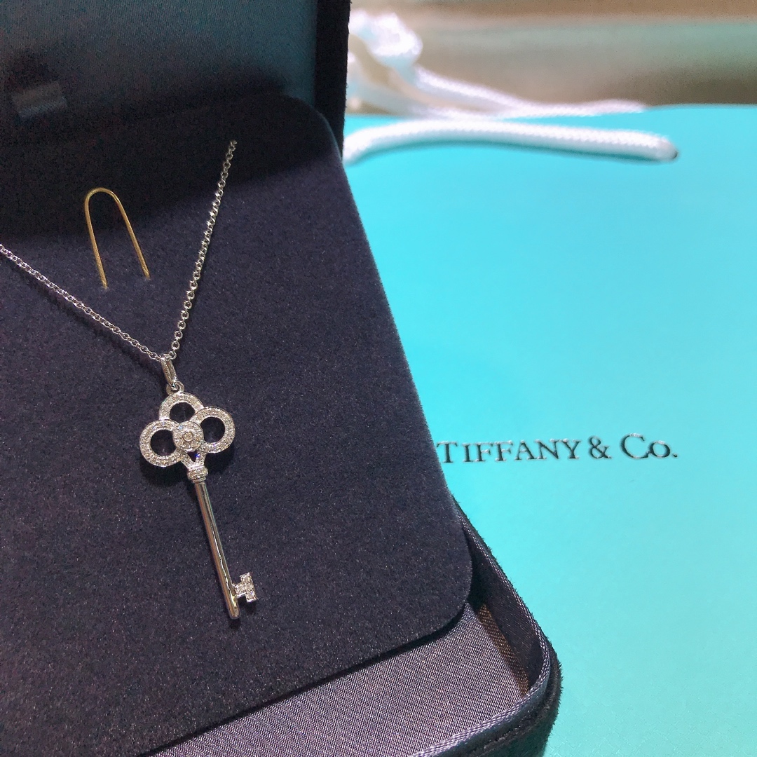 Tiffany Crown Key Pendant Necklace - Original Replica Club
