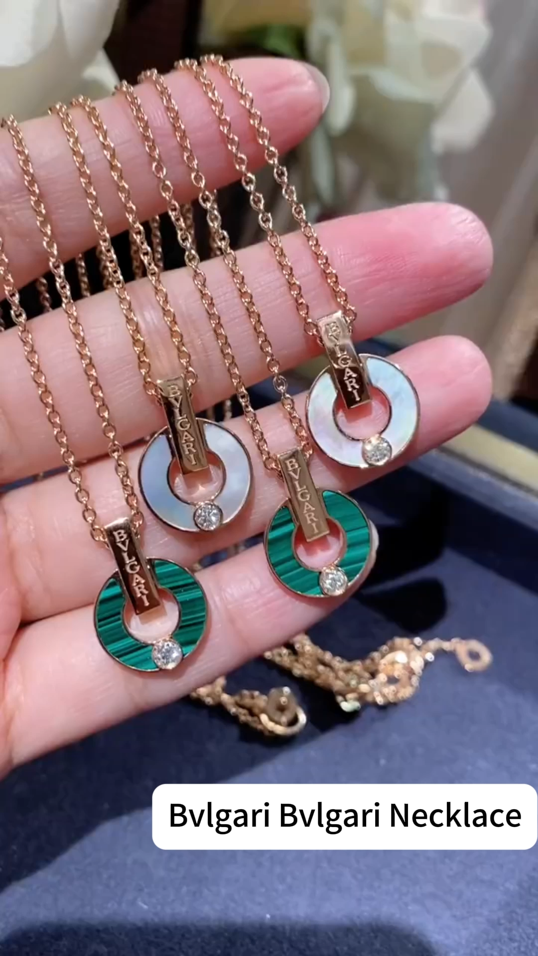 Dupe Bvlgari Bvlgari Bracelet Necklace with Mother of Pearl or Malachite - Original Replica Club