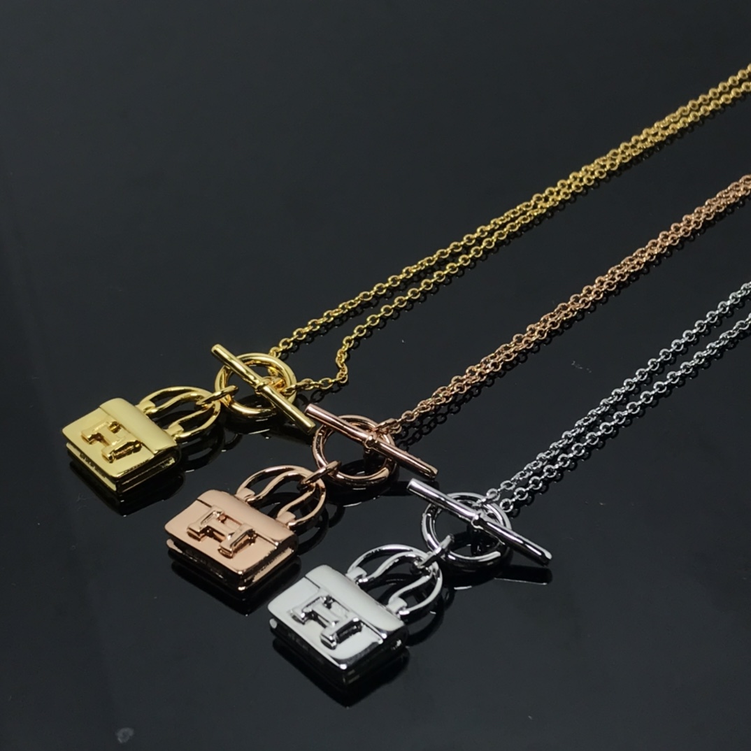 Hermes OT Clasp Plain Surface Bag Pendant Necklace - Original Replica Club