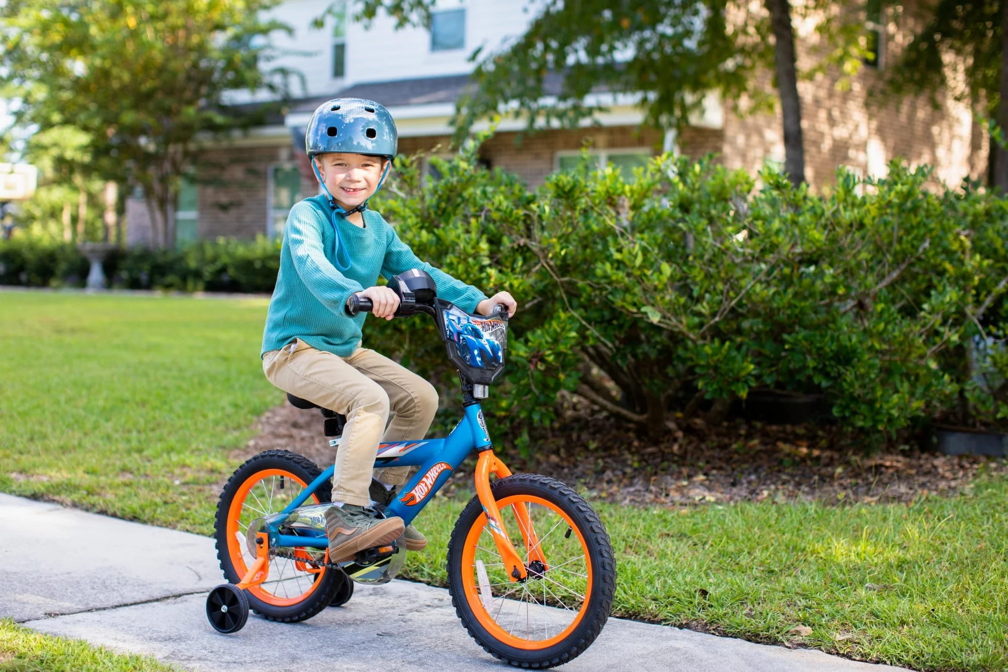 Dynacraft Hot Wheels 16-inch Boys Bike for Age 6-10 Years - Image 9
